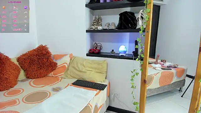 sandrafarrely online show from April 20, 2026, 5:43 am