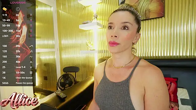 Allice mommy online show from February 13, 2026, 7:54 pm