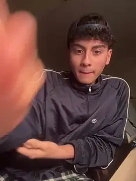 hungspanishtwink online show from January 5, 2026, 7:39 pm