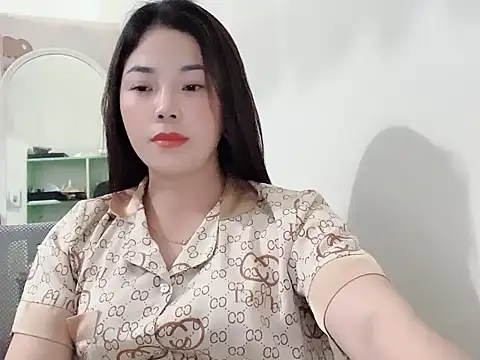 Mimy18 online show from May 10, 2026, 3:50 pm