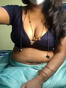 Preeti345 online show from February 12, 2026, 3:18 pm