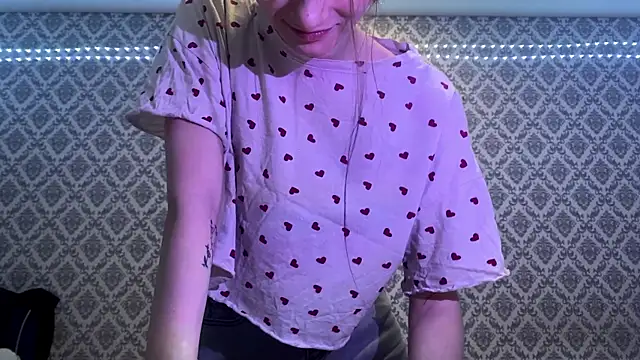 Cleonoth2o online show from December 22, 2025, 6:49 pm