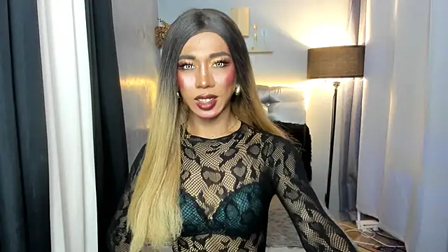TsBlackHORSECOCKcalix online show from May 13, 2026, 9:33 pm