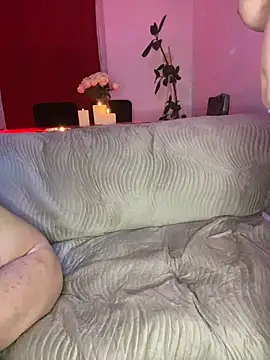 MIKATHENA online show from January 14, 2026, 9:09 pm