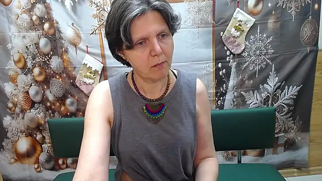 LunaDobra online show from January 10, 2026, 6:20 pm