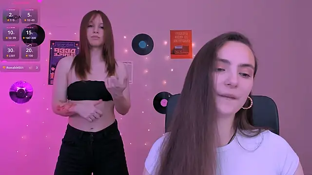 jenna elayne online show from May 3, 2026, 12:22 pm