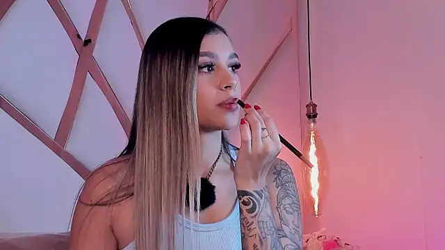 Sophie-velvet online show from March 10, 2026, 7:41 pm