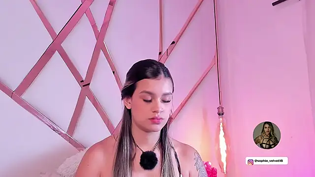 Sophie-velvet online show from March 11, 2026, 7:53 pm