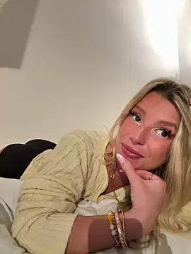 lilavv online show from March 22, 2026, 10:24 pm