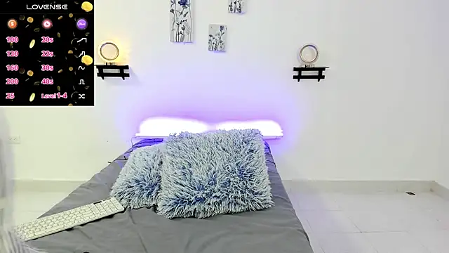 Snapshot of Camille_aspen chatting on January 16, 2026, 2:10 pm Camille aspen online show from January 16, 2026, 2:10 pm