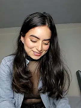 saasha Petit online show from February 23, 2026, 11:18 am