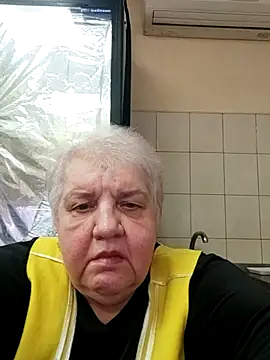 Snapshot of HapinessLovee chatting on December 17, 2025, 12:55 pm HapinessLovee online show from December 17, 2025, 12:55 pm