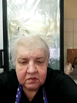 Snapshot of HapinessLovee chatting on December 18, 2025, 9:04 am HapinessLovee online show from December 18, 2025, 9:04 am