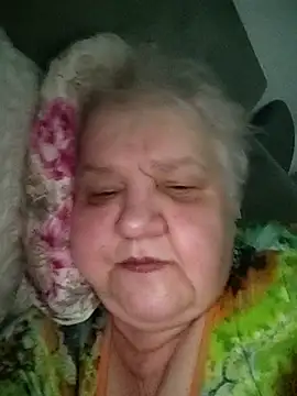 Snapshot of HapinessLovee chatting on December 21, 2025, 4:47 pm HapinessLovee online show from December 21, 2025, 4:47 pm