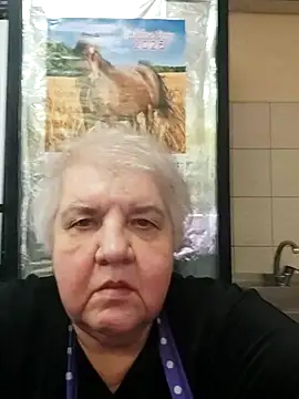 Snapshot of HapinessLovee chatting on January 8, 2026, 11:12 am HapinessLovee online show from January 8, 2026, 11:12 am