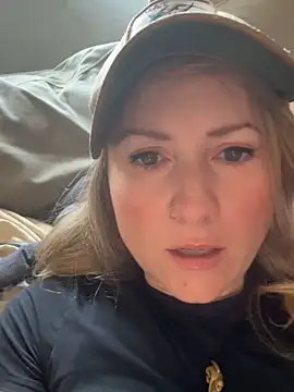 alluringpixie online show from March 6, 2026, 3:19 pm