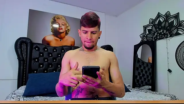 vaalentiino online show from December 5, 2025, 5:53 pm