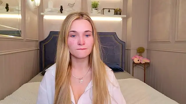 Snapshot of Lina_Sinerz chatting on July 10, 2026, 4:20 pm Lina Sinerz online show from July 10, 2026, 4:20 pm