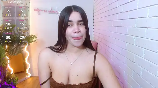 Snapshot of Ninna_tay chatting on December 20, 2025, 12:01 pm Ninna tay online show from December 20, 2025, 12:01 pm