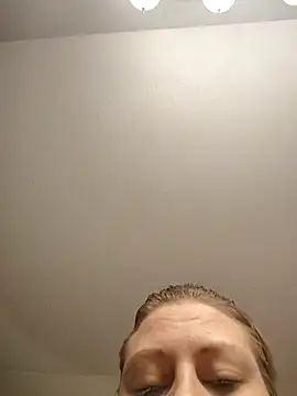 SpiderRose online show from December 19, 2025, 3:19 pm