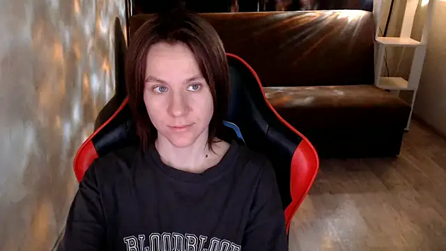 MiaBun1 online show from December 18, 2025, 3:12 am