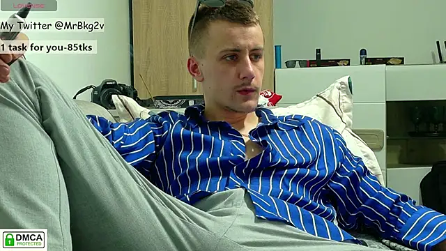 Snapshot of Brellisimo chatting on December 15, 2025, 9:19 pm Brellisimo online show from December 15, 2025, 9:19 pm