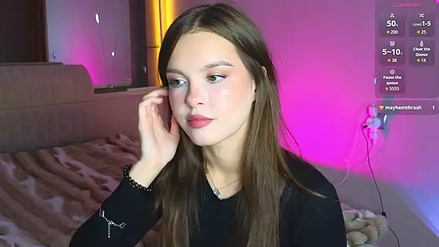 Snapshot of MoonJoyce chatting on December 22, 2025, 3:09 pm MoonJoyce online show from December 22, 2025, 3:09 pm