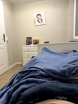 Snapshot of angei094 chatting on January 14, 2026, 5:51 pm angei094 online show from January 14, 2026, 5:51 pm