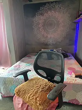 Luna    dance online show from December 20, 2025, 5:09 pm