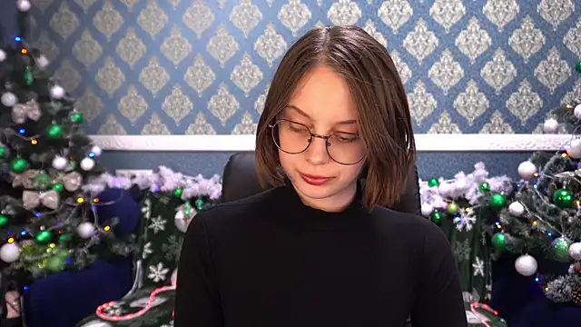 Snapshot of CharlyWines chatting on January 11, 2026, 8:03 pm CharlyWines online show from January 11, 2026, 8:03 pm