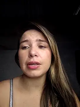 Charlott smi online show from April 18, 2026, 6:01 pm