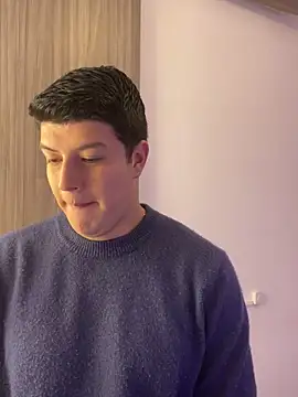 Goldenknight33 online show from April 8, 2026, 1:11 pm