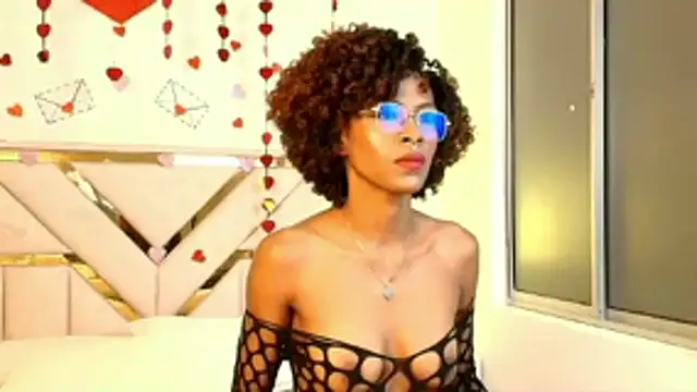 NaomiClay online show from February 20, 2026, 12:27 pm