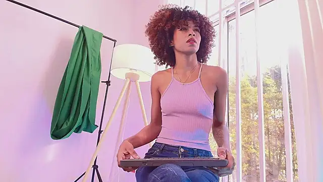 NaomiClay online show from March 19, 2026, 12:09 pm