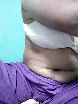 Uma-2 online show from December 20, 2025, 3:46 am