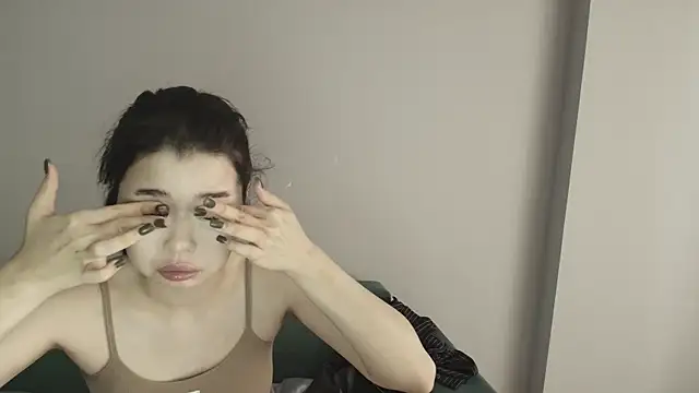 kimyjina online show from June 4, 2026, 3:12 am