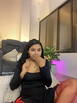 Snapshot of ladulcemary_ chatting on January 14, 2026, 1:06 pm ladulcemary online show from January 14, 2026, 1:06 pm