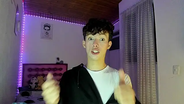 Dani Dancer online show from March 19, 2026, 1:09 am