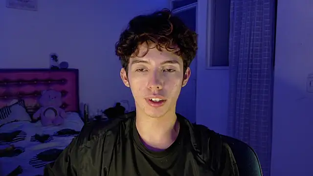 Dani Dancer online show from April 19, 2026, 1:38 am