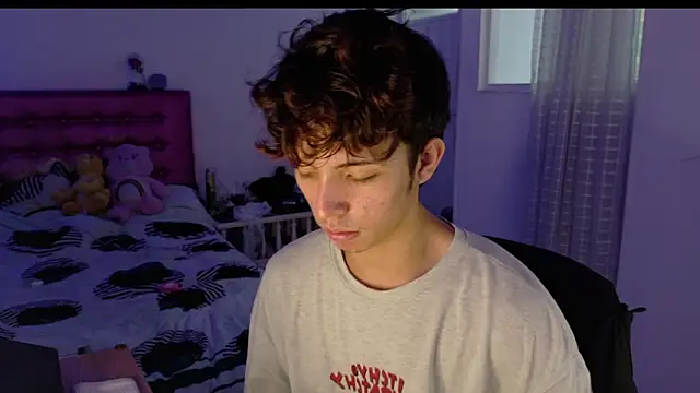 Dani Dancer online show from April 19, 2026, 9:39 pm