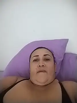 Snapshot of Nini_Love_ chatting on July 5, 2026, 9:55 pm Nini Love online show from July 5, 2026, 9:55 pm