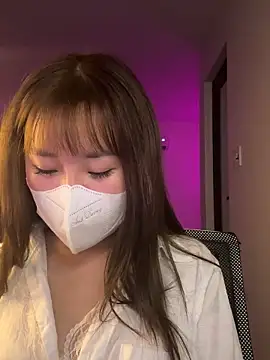 Miumeo20 online show from April 5, 2026, 5:21 pm