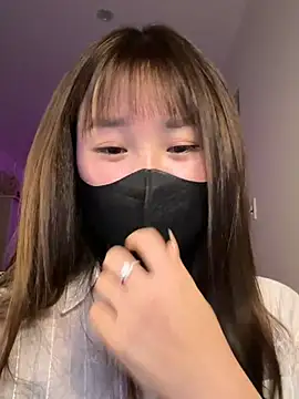 Miumeo20 online show from July 8, 2026, 4:11 pm