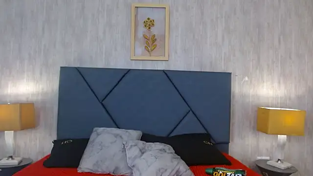 Snapshot of Xaander_ chatting on January 7, 2026, 3:09 am Xaander online show from January 7, 2026, 3:09 am