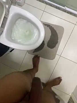 Snapshot of Phenrik1989 chatting on February 4, 2026, 10:58 pm Phenrik1989 online show from February 4, 2026, 10:58 pm