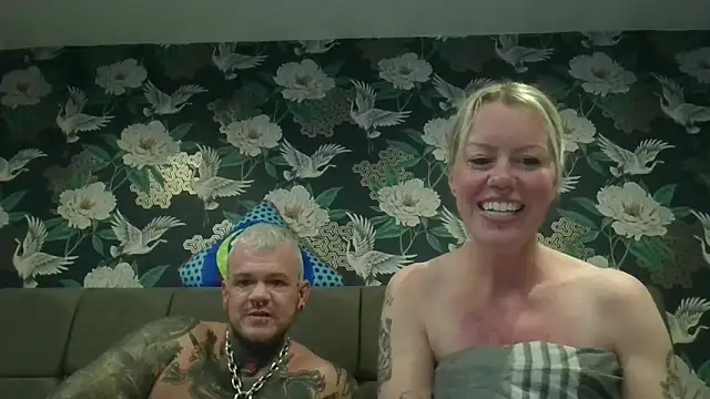 Snapshot of trans_man_and_his_dom chatting on February 19, 2026, 9:00 pm trans man and his dom online show from February 19, 2026, 9:00 pm