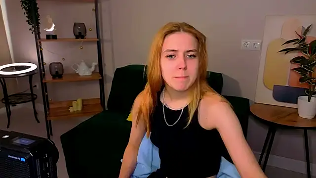 Bella xBaby online show from March 15, 2026, 1:50 pm