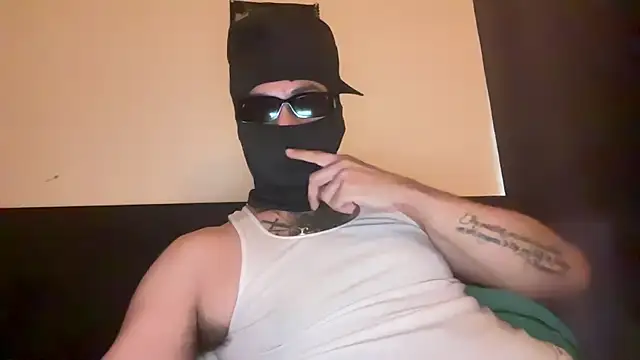 angelblanco online show from April 28, 2026, 10:59 pm