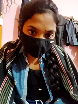 vivi sexe online show from December 16, 2025, 5:51 pm