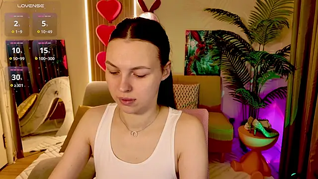 MaxinCarroll online show from April 14, 2026, 10:21 am